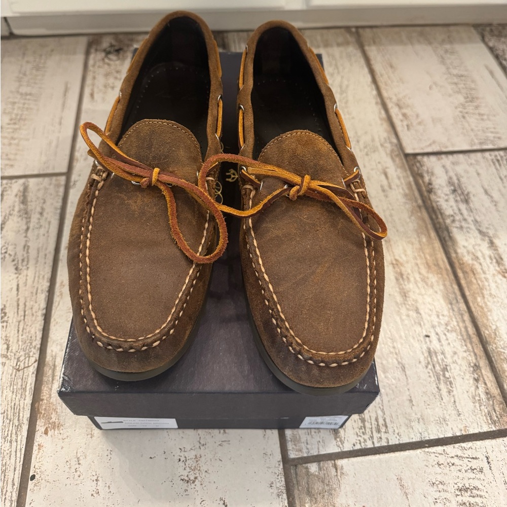 Brooks Brothers classic men’s leather camp moc